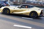 Hilversum 10 januari 2021
Giel d Winter en Thomas v d Vlugt in de gouden ferrari van Joel Beukers