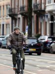 Amsterdam 17 januari 2022
Gijs Scholten v Aschat op de fiets in Amsterdam zuid