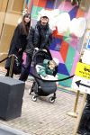 Amsterdam 27 januari 2022
Jaimie Vaes met zoontje en Koen Kardashian op de pc hooftstraat.