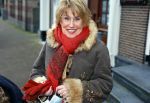 Amsterdam 19 januari 2022
Cabaretiers Bert Visscher en Jochem Myer tijdens de landelijke protestactie Kapsalon Theater in de Kleine Komedie. De cultuursector komt in actie tegen de coronamaatregelen. Tientallen theaters in heel Nederland  zijn omgebouwd tot een kapsalon. Jenny Arean