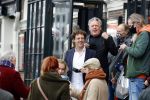 Amsterdam 19 januari 2022
Cabaretiers Bert Visscher en Jochem Myer tijdens de landelijke protestactie Kapsalon Theater in de Kleine Komedie. De cultuursector komt in actie tegen de coronamaatregelen. Tientallen theaters in heel Nederland  zijn omgebouwd tot een kapsalon.
