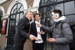 Amsterdam 19 januari 2022
Cabaretiers Bert Visscher en Jochem Myer tijdens de landelijke protestactie Kapsalon Theater in de Kleine Komedie. De cultuursector komt in actie tegen de coronamaatregelen. Tientallen theaters in heel Nederland  zijn omgebouwd tot een kapsalon.