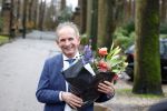 Lage Vuursche 31 januari 2022
Johan Vlemmix (Bloemen ) en Salar Azimi ( Kaviaar ter waarde van 100.000euro) brengen kado naar prinses Beatrix op kasteel Drackensteyn vanwege haar 84e verjaardag