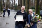 Lage Vuursche 31 januari 2022
Johan Vlemmix (Bloemen ) en Salar Azimi ( Kaviaar ter waarde van 100.000euro) brengen kado naar prinses Beatrix op kasteel Drackensteyn vanwege haar 84e verjaardag