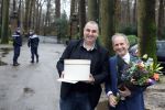 Lage Vuursche 31 januari 2022
Johan Vlemmix (Bloemen ) en Salar Azimi ( Kaviaar ter waarde van 100.000euro) brengen kado naar prinses Beatrix op kasteel Drackensteyn vanwege haar 84e verjaardag