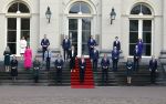 Den haag 10 januari 2022
Balkonscene nieuwe kabinet op paleis Noordeinde.
Koning Willem Alexander Mark Rutte Wopke Hoekstra Hugo de Jonge Kasja ollongren Liesje Schreinemacher Franc Weerwind Dilan Yesilgoz Hanke Bruins Robbert Dijkgraaf Dennis Wiersma Mark Harbers Micky Adriaansens Rob Jetten Henk Staghouwer Christianne v d Wal Karien v Gennip Carola Schouten Ernst Kuipers en Conny Helder .