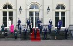Den haag 10 januari 2022
Balkonscene nieuwe kabinet op paleis Noordeinde.
Koning Willem Alexander Mark Rutte Wopke Hoekstra Hugo de Jonge Kasja ollongren Liesje Schreinemacher Franc Weerwind Dilan Yesilgoz Hanke Bruins Robbert Dijkgraaf Dennis Wiersma Mark Harbers Micky Adriaansens Rob Jetten Henk Staghouwer Christianne v d Wal Karien v Gennip Carola Schouten Ernst Kuipers en Conny Helder .