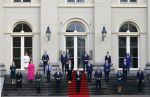 Den haag 10 januari 2022
Balkonscene nieuwe kabinet op paleis Noordeinde.
Koning Willem Alexander Mark Rutte Wopke Hoekstra Hugo de Jonge Kasja ollongren Liesje Schreinemacher Franc Weerwind Dilan Yesilgoz Hanke Bruins Robbert Dijkgraaf Dennis Wiersma Mark Harbers Micky Adriaansens Rob Jetten Henk Staghouwer Christianne v d Wal Karien v Gennip Carola Schouten Ernst Kuipers en Conny Helder .