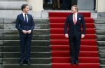 Den haag 10 januari 2022
Balkonscene nieuwe kabinet op paleis Noordeinde.
Koning Willem Alexander Mark Rutte Wopke Hoekstra Hugo de Jonge Kasja ollongren Liesje Schreinemacher Franc Weerwind Dilan Yesilgoz Hanke Bruins Robbert Dijkgraaf Dennis Wiersma Mark Harbers Micky Adriaansens Rob Jetten Henk Staghouwer Christianne v d Wal Karien v Gennip Carola Schouten Ernst Kuipers en Conny Helder .