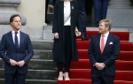 Den haag 10 januari 2022
Balkonscene nieuwe kabinet op paleis Noordeinde.
Koning Willem Alexander Mark Rutte Wopke Hoekstra Hugo de Jonge Kasja ollongren Liesje Schreinemacher Franc Weerwind Dilan Yesilgoz Hanke Bruins Robbert Dijkgraaf Dennis Wiersma Mark Harbers Micky Adriaansens Rob Jetten Henk Staghouwer Christianne v d Wal Karien v Gennip Carola Schouten Ernst Kuipers en Conny Helder .