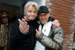 Den Haag 4 februari 2022
Rob en Ferdi Bolland worden geeerd met een plakaat op de muur van een huis met een tekst van 1 van hun liedjes daarop. Het hangt in de straat waar Rob Bolland woont. Koos v Dijk