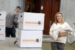 Amsterdam 18 januari 2022
Laurien Verstraten aan het verhuizen naar haar nieuwe huis . Ze heeft net vorige week een baby gekregen.