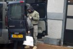 Amsterdam 18 januari 2022
Lil Kleine en jaimie Vaes verhuizen terug naar hun oude huis wat door een overstroming maanden lang onbewoonbaar was.