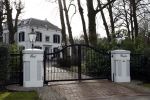 Huizen 13 februari 2022
Linda de Mol kreeg bezoek aan huis