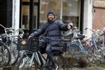 Amsterdam 8 februari 2022
Mari v d Ven op de fiets in amsterdam zuid