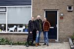 Uithoorn 10 februari 2022
Martien Meiland Erica en Maxime nemen nieuw programma oip voor sbs6 . Ze wonen in rijtjes huis en moeten van de bijstand leven.