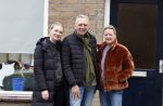 Uithoorn 10 februari 2022
Martien Meiland Erica en Maxime nemen nieuw programma oip voor sbs6 . Ze wonen in rijtjes huis en moeten van de bijstand leven.