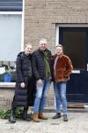 Uithoorn 10 februari 2022
Martien Meiland Erica en Maxime nemen nieuw programma oip voor sbs6 . Ze wonen in rijtjes huis en moeten van de bijstand leven.