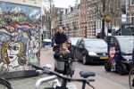 Amsterdam 4 en 5 februari 2022
Monica Geuze met dochtertje  haar vriend Robbert Kroese in bakfiets  in Amsterdam zuid.