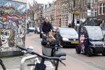 Amsterdam 4 en 5 februari 2022
Monica Geuze met dochtertje  haar vriend Robbert Kroese in bakfiets  in Amsterdam zuid.