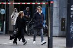 Amsterdam 29 januari 2022
Monica Geuze en haar vriend Robbert Kroese wandelnd door Amsterdam zuid.