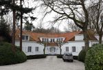 Naarden 13 februari 2022
Het huis van jan des Bouvrie en zijn vrouw Monique des Bouvrie staat te koop voor 10 miljoen euro.