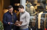 Amsterdam 27 januari 2022
Najib Amhali koopt kleding bij Layer Paris in Amsterdam zuid