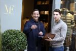 Amsterdam 27 januari 2022
Najib Amhali koopt kleding bij Layer Paris in Amsterdam zuid