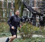 Amsterdam 14 januari 2022
Patrick Martens hard lopend in het Oosterpark in Amsterdam.