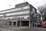 Amsterdam 15 februari 2022
Pers voor het politieburo Lijnbaansgracht waar Lil Kleine en Glennis Grace zitten