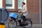 Amsterdam 13 februari 2022
Prinses Marilene op de fiets in Amsterdam zuid.