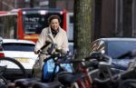 Amsterdam 13 februari 2022
Prinses Marilene op de fiets in Amsterdam zuid.