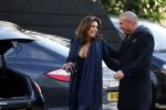 Mijdrecht 10 januari 2022
Rachel hazes en Klaas Otto vertrekken bij het huis van Rachel