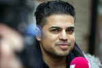 Amsterdam 19 januari 2022
Cabaretiers Bert Visscher en Jochem Myer tijdens de landelijke protestactie Kapsalon Theater in de Kleine Komedie. De cultuursector komt in actie tegen de coronamaatregelen. Tientallen theaters in heel Nederland  zijn omgebouwd tot een kapsalon. Rayen Panday