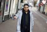 Amsterdam 19 januari 2022
Cabaretiers Bert Visscher en Jochem Myer tijdens de landelijke protestactie Kapsalon Theater in de Kleine Komedie. De cultuursector komt in actie tegen de coronamaatregelen. Tientallen theaters in heel Nederland  zijn omgebouwd tot een kapsalon. Rayen Panday