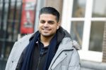 Amsterdam 19 januari 2022
Cabaretiers Bert Visscher en Jochem Myer tijdens de landelijke protestactie Kapsalon Theater in de Kleine Komedie. De cultuursector komt in actie tegen de coronamaatregelen. Tientallen theaters in heel Nederland  zijn omgebouwd tot een kapsalon. Rayen Panday