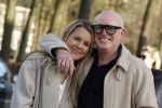 Laren 7 februari 2022
Rene v d Gijp en zijn vrouw Minouche op weg naar de boekpresentatie van Willibrord Frequin.
