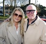 Laren 7 februari 2022
Rene v d Gijp en zijn vrouw Minouche op weg naar de boekpresentatie van Willibrord Frequin.