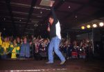 6 Februari 1995 Rene v Gijp optredend met het karnavalsliedje 