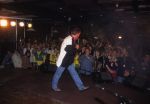 6 Februari 1995 Rene v Gijp optredend met het karnavalsliedje 