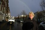 Den Haag 4 februari 2022
Rob en Ferdi Bolland worden geeerd met een plakaat op de muur van een huis met een tekst van 1 van hun liedjes daarop. Het hangt in de straat waar Rob Bolland woont.