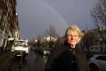 Den Haag 4 februari 2022
Rob en Ferdi Bolland worden geeerd met een plakaat op de muur van een huis met een tekst van 1 van hun liedjes daarop. Het hangt in de straat waar Rob Bolland woont.