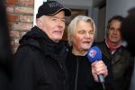 Den Haag 4 februari 2022
Rob en Ferdi Bolland worden geeerd met een plakaat op de muur van een huis met een tekst van 1 van hun liedjes daarop. Het hangt in de straat waar Rob Bolland woont.