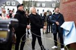 Den Haag 4 februari 2022
Rob en Ferdi Bolland worden geeerd met een plakaat op de muur van een huis met een tekst van 1 van hun liedjes daarop. Het hangt in de straat waar Rob Bolland woont.