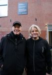 Den Haag 4 februari 2022
Rob en Ferdi Bolland worden geeerd met een plakaat op de muur van een huis met een tekst van 1 van hun liedjes daarop. Het hangt in de straat waar Rob Bolland woont.