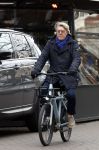 Amsterdam 10 februari 2022
Robert Kranenborg op zijn electrische van moof fiets in Amsterdam zuid
