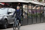 Amsterdam 10 februari 2022
Robert Kranenborg op zijn electrische van moof fiets in Amsterdam zuid