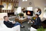Leeuwarden 9 februari 2022
Rogier Smit in zijn nieuwe huis met zijn hond brownie. 
Matthijs Albers interviewt hem