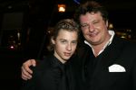 Amsterdam 8 december 2005
VIP avond miljonairs fair in Rai. 
Ruud Hiensch met zoon
Peter Smulders bv