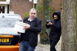 Lage Vuursche 31 januari 2022
Johan Vlemmix (Bloemen ) en Salar Azimi ( Kaviaar ter waarde van 100.000euro) brengen kado naar prinses Beatrix op kasteel Drackensteyn vanwege haar 84e verjaardag